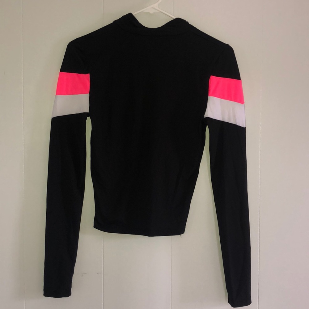 Women’s Long Sleeve Quarter Zip Top - Picture 2 of 3